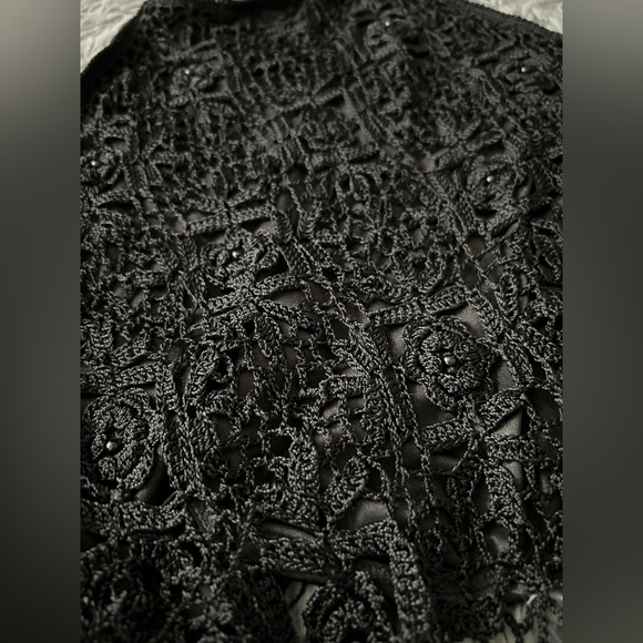 Top halter crochet- Black - BEBE - Excellent Condition - Picture 4 of 4